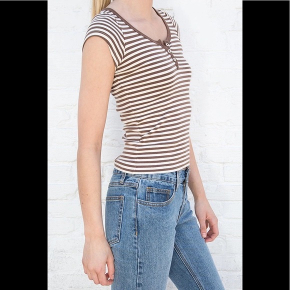 Brandy Melville Zelly striped 3 button top - Picture 2 of 5
